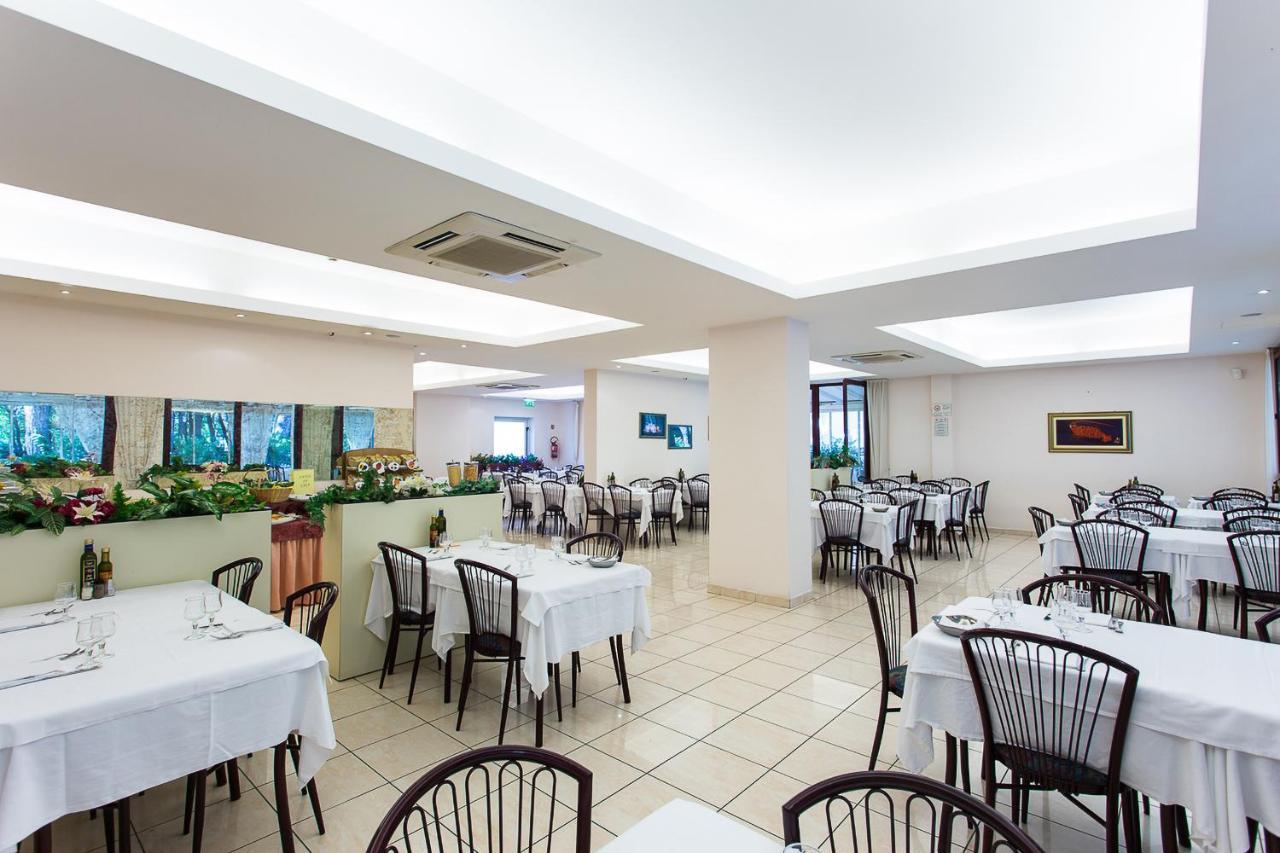 Hotel Roxy Cervia Esterno foto